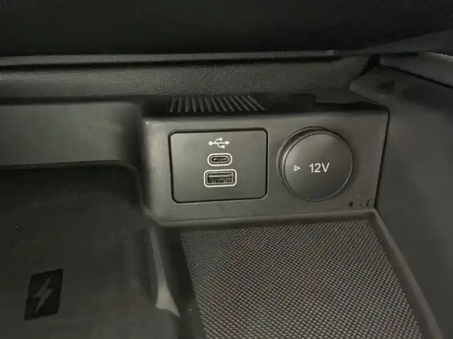 Ford Focus 1.5 ecoblue 115ch titanium x business bva8 — photo 22