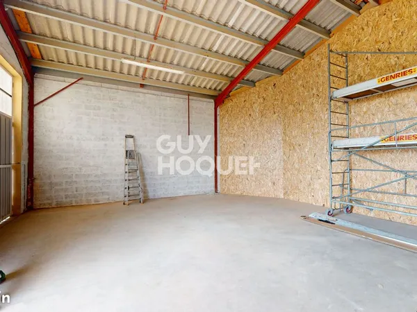 Local commercial 73 m² PORTETS