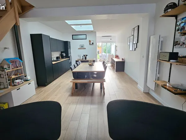 Maison 3 chambres jardin sur Neuville en ferrain