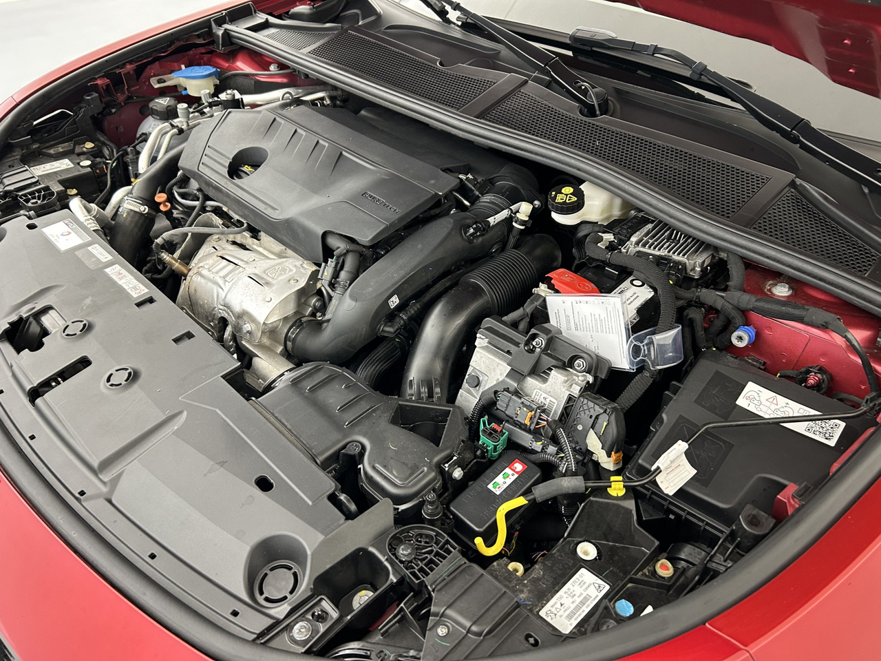 Peugeot 408 — photo 27