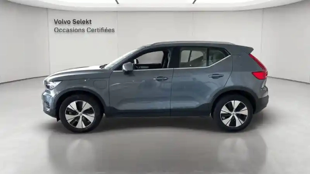Volvo Xc40 t4 recharge 129+82 ch dct7 — photo 2