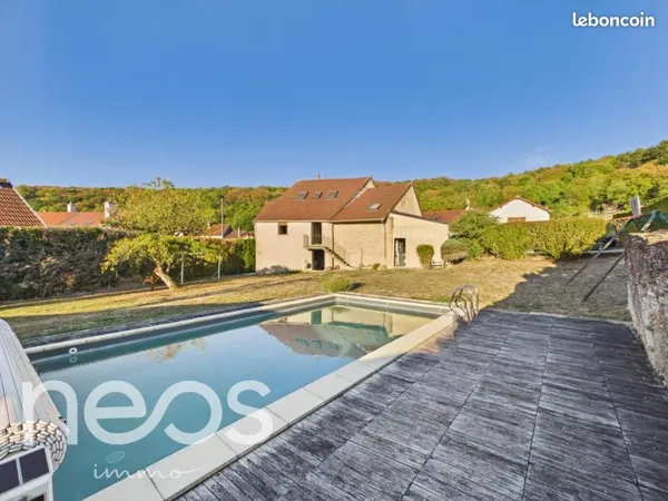 Maison 8 pièces 190 m²