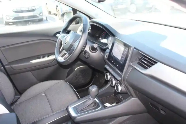 Renault Captur tce 155 edc fap — photo 19
