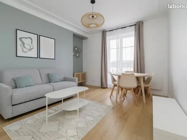 F2 meublé 39 m² - 1 chambre - Vincennes - 5e étage sur 6