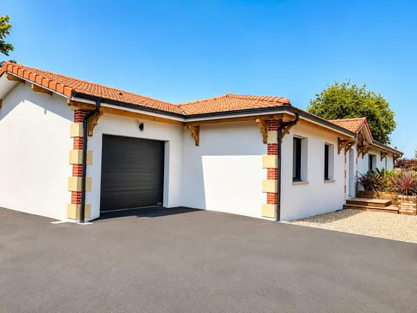 GUJAN-MESTRAS - MEYRAN : Maison contemporaine 2024