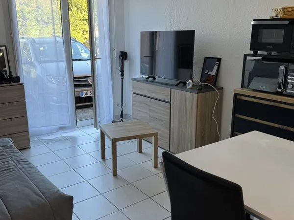STUDIO PARKING - TALENCE
