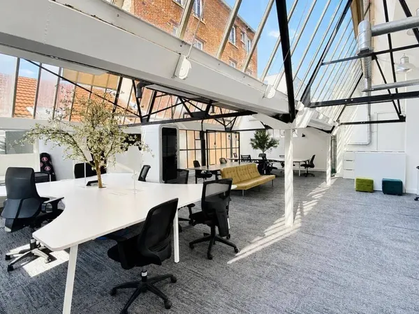 Bureaux 581 m²