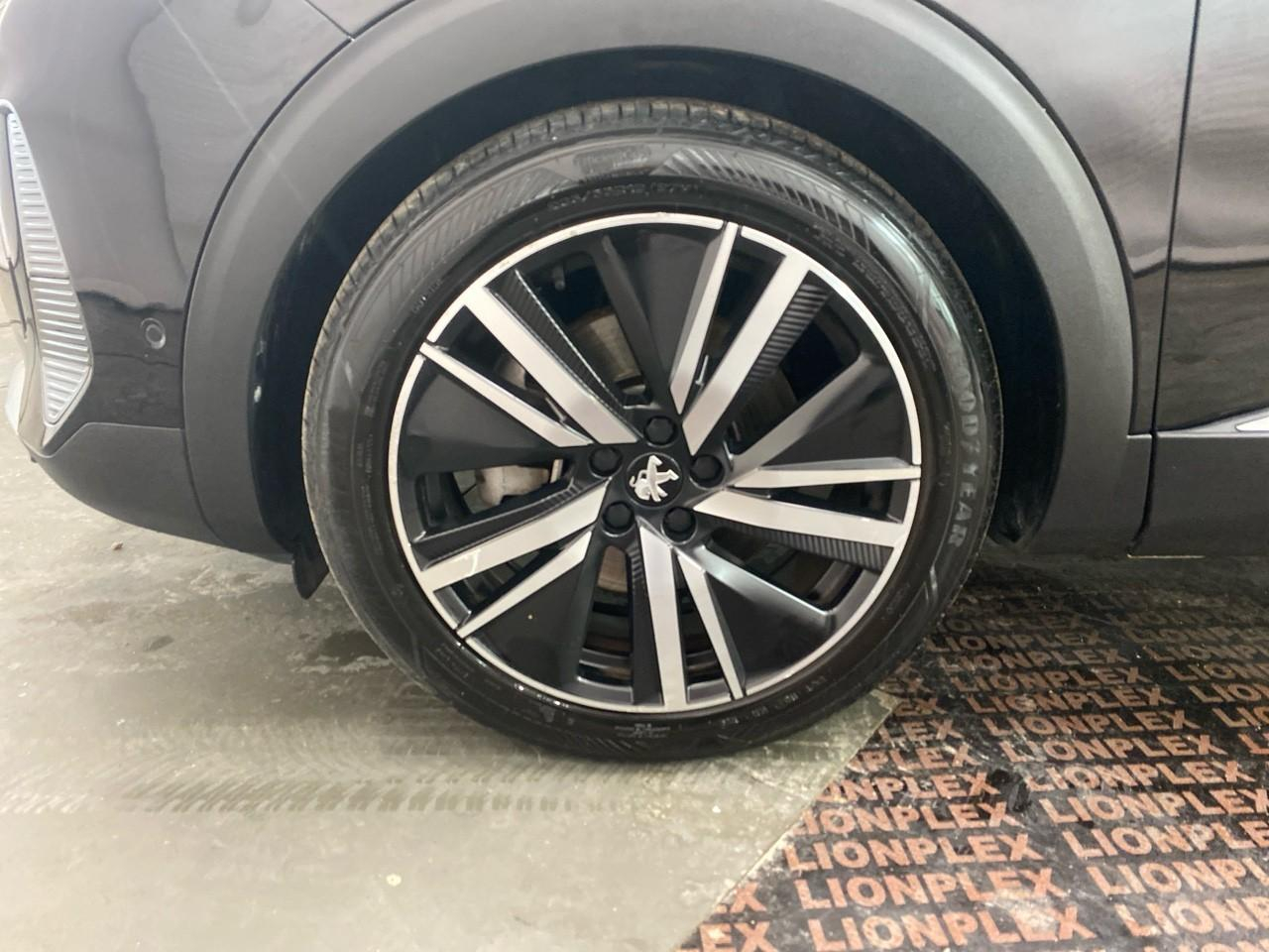 Peugeot 3008 hybrid 225 e-eat8 gt pack — photo 16