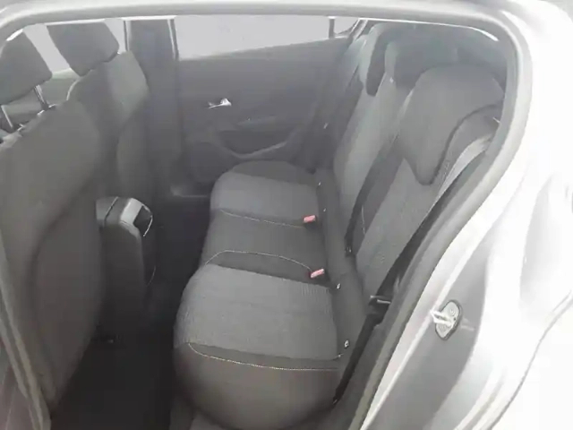 Peugeot 308 hybrid 145 e-dcs6 — photo 12