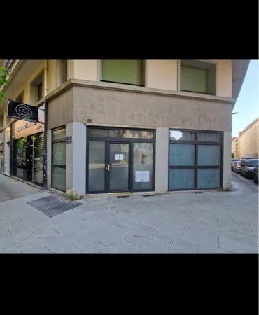 Local d’activité et entrepôt Location Grenoble 2p 56m² 620€