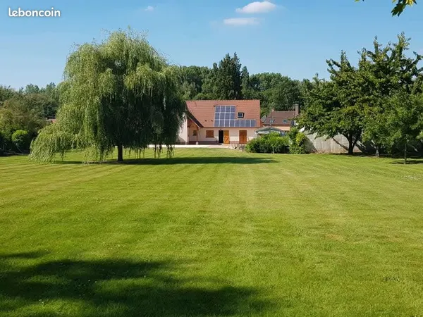 Treux : Pavillon familial avec piscine, calme absolu et grand terrain - vente directe propriétaire