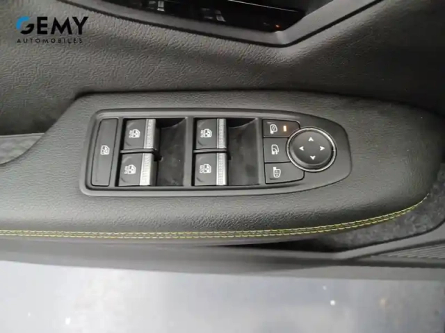 Renault Megane e-tech 220 ch autonomie confort gsr2 — photo 12