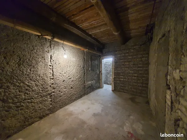 Cave a louer