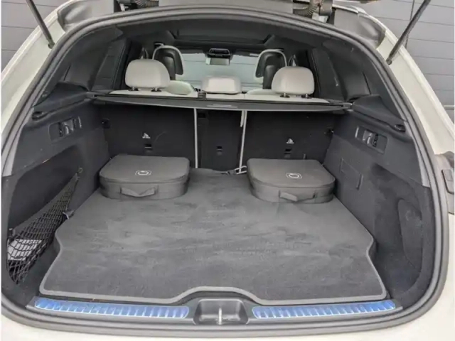 Mercedes Glc 300 e  hybrid eq 4matic — photo 10