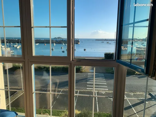 Roscoff - Centre ville / vieux port - Superbe vue sur mer - Lumineux et agréablement meublés