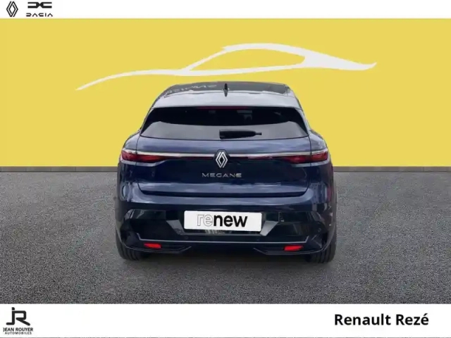 Renault Megane e-tech electric ev60 220ch iconic super charge -b — photo 11