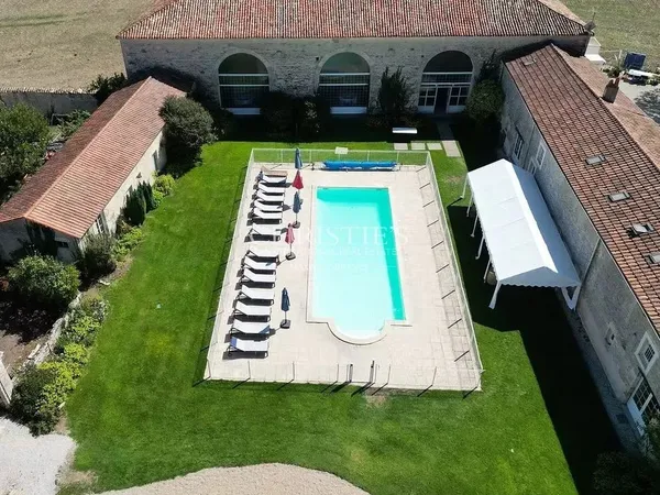 Maison de luxe 38 pièces 820 m²
