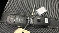 Peugeot 2008 1.2 Hybrid 145ch GT e-DCS6 — photo 16