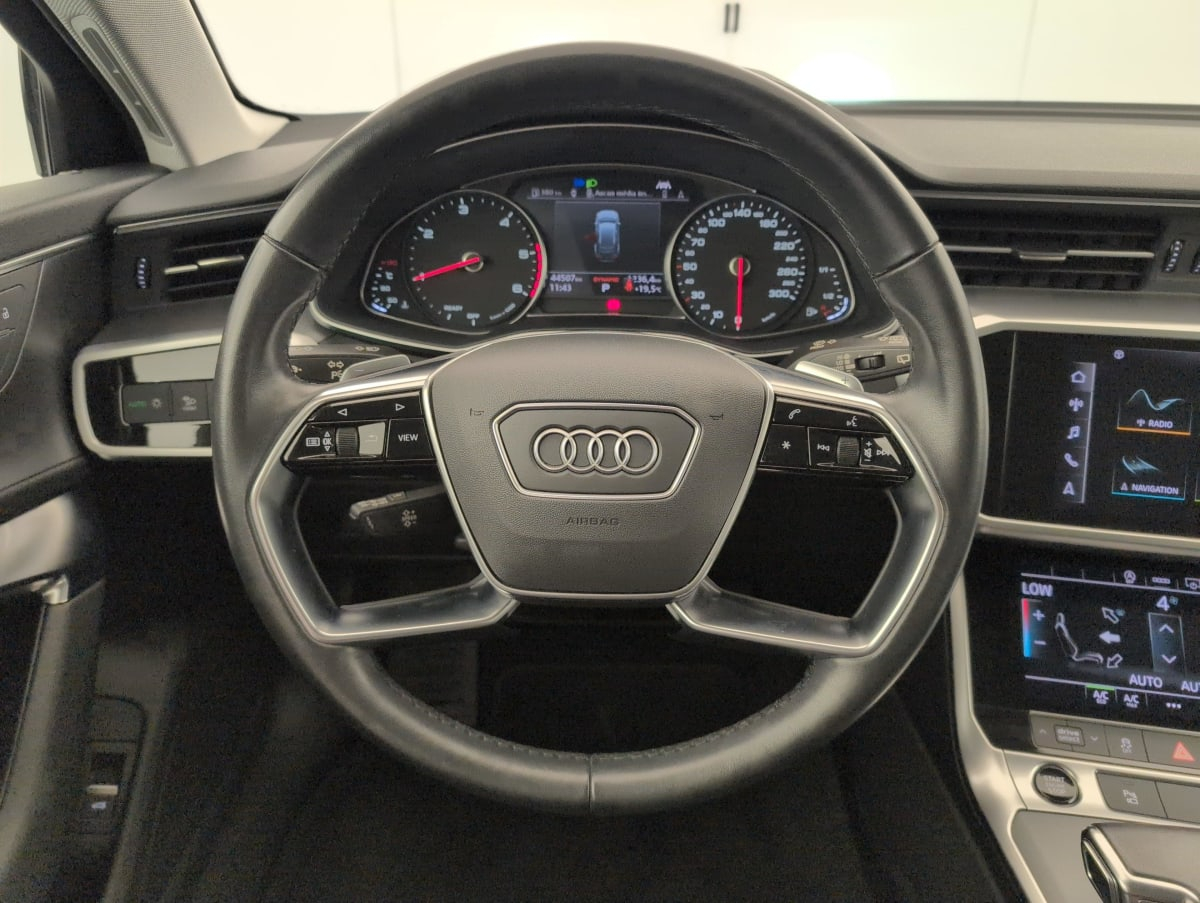 Audi A6 Avant — photo 23