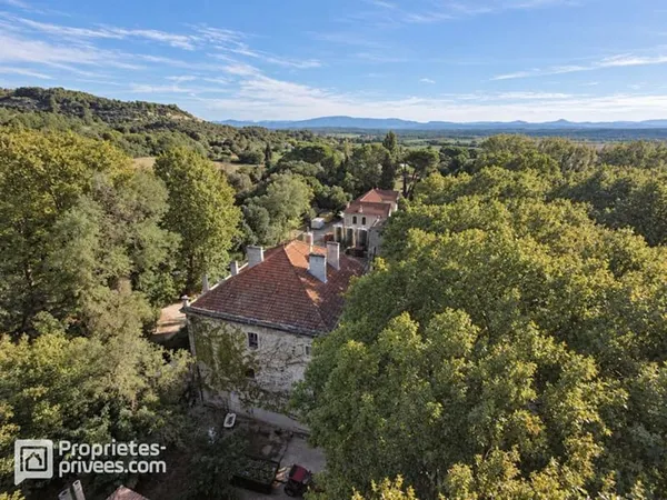 Propriété d'exception - Château du XVIIe siècle aux portes de la Drôme Provençale