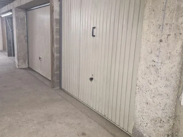 Box fermé en sous-sol