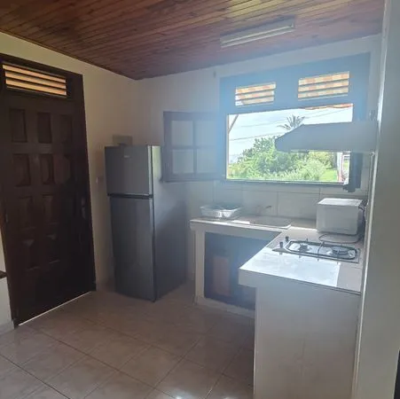 Location studio 16m² - Schoelcher