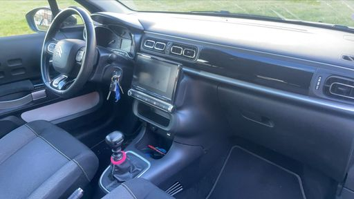 Citroen C3 1.2 110 - Shine – 2019 – 67972 km – Essence – Boîte Manuelle — photo 19