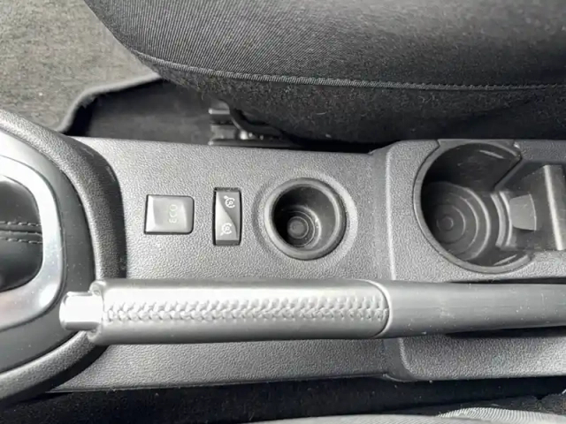 Renault Captur tce 150 fap edc — photo 41