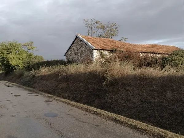 A vendre grange en pierre