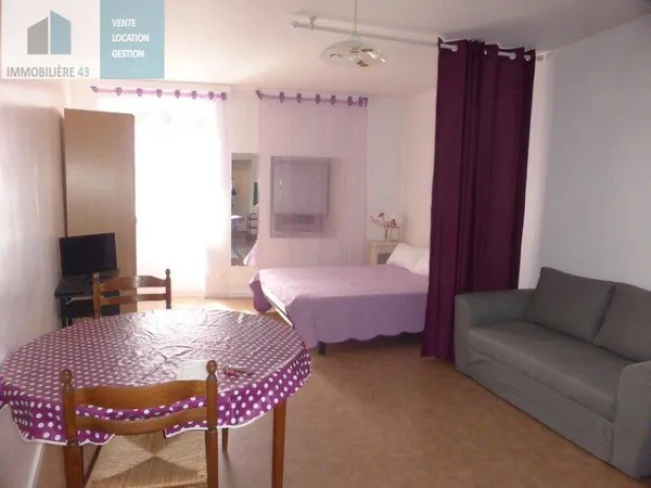 Studio 1 pièce 28 m²