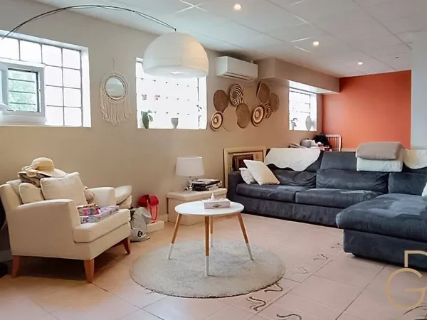 Maison 8 pièces 278 m²