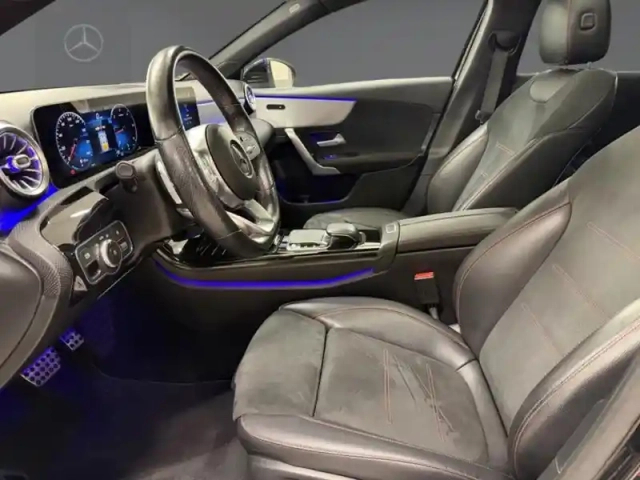 Mercedes Classe A 200 d berline amg line — photo 15