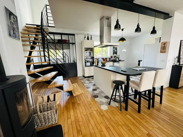 Maison 6 pièces 150 m²