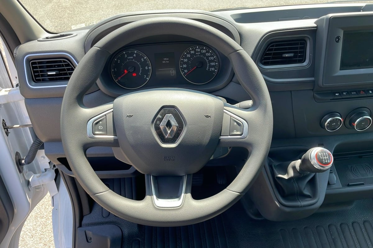 Renault Master Fourgon — photo 12