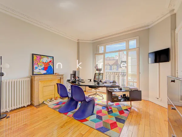 Bureaux 85 m²