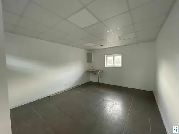 Local commercial 19.02 m2 - Bureau 2