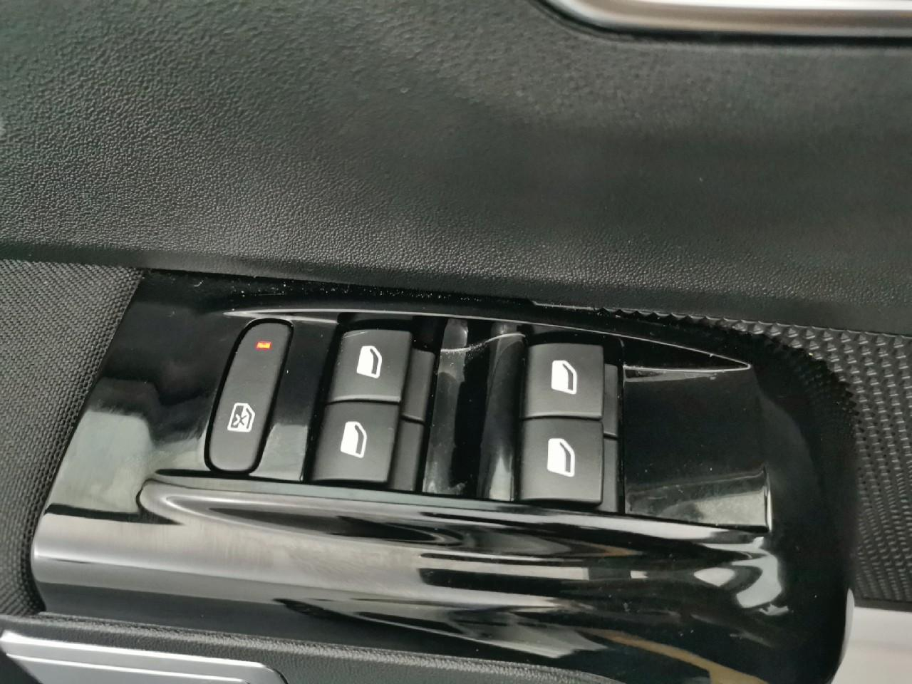 Citroën C3 puretech 110 s&s eat6 shine — photo 17