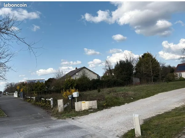 Terrain à ouzouer sur Loire