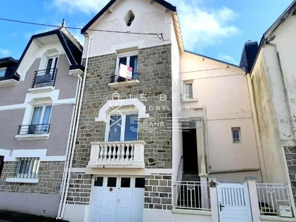 Maison 7 pièces 100 m²
