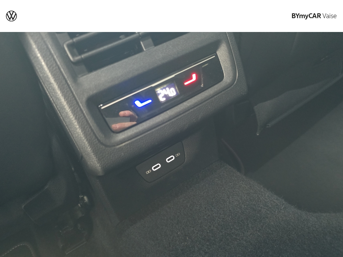 Volkswagen Golf 1.5 eTSI OPF 150 DSG7 — photo 22