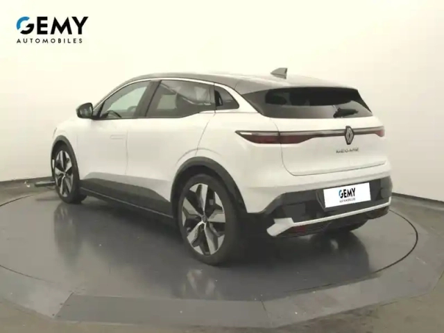 Renault Megane e-tech ev60 220 ch super charge — photo 22