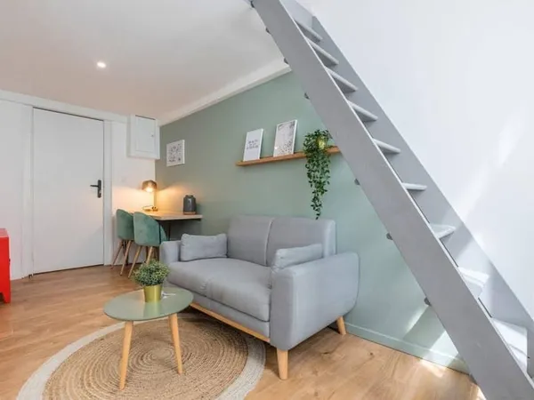 Studio 1 pièce 14 m²