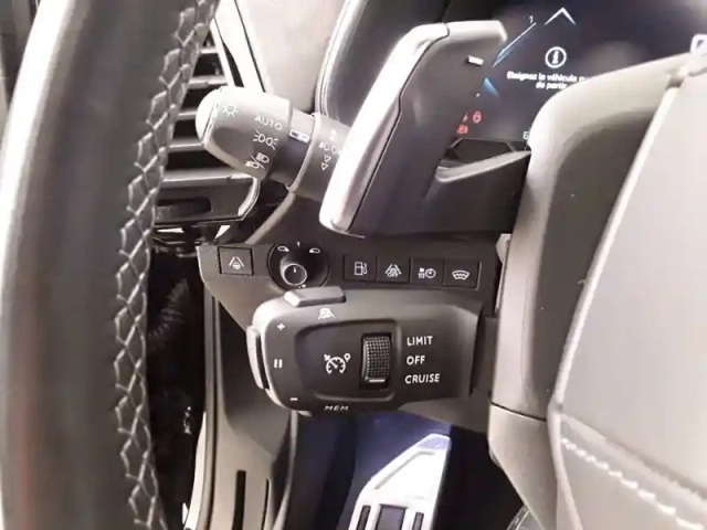Ds Ds 7 ds7 crossback hybride e-tense 300 eat8 4x4 — photo 45