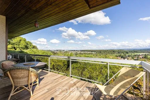 Maison 5 pièces 215 m²