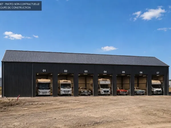 BOX / ENTREPÔT À LOUER ! 108m² - CHASNAIS (à 10 min de Luçon)