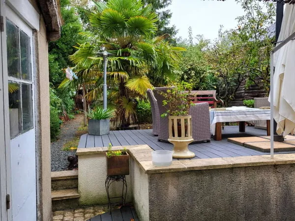 Maison sur étage avec jardin centre de Verruyes