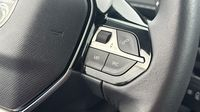 Peugeot 208 1.2 Hybrid 100ch Style e-DCS6 — photo 19