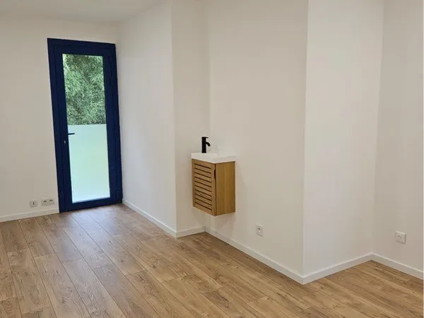 Salle professionnelle 16 m² - cabinet paramédical - Melgven