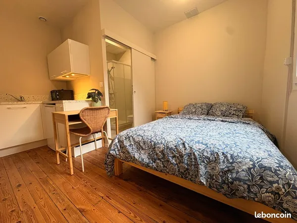 Studio 1 pièce 17 m²
