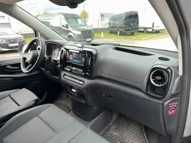 Mercedes Vito fourgon 114 cdi long bvm6 rwd — photo 73